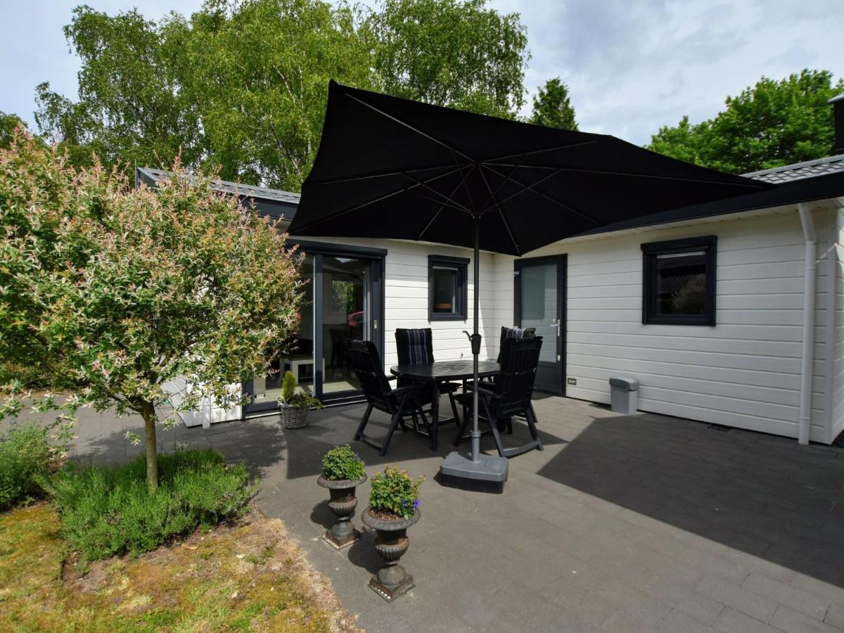 Spacious Chalet In Wolfheze With Garden Exterior foto